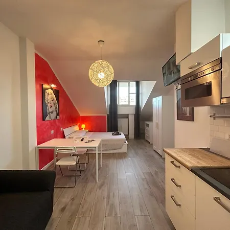 Appartement Mansarda Open Space Vicino Zona Isola *