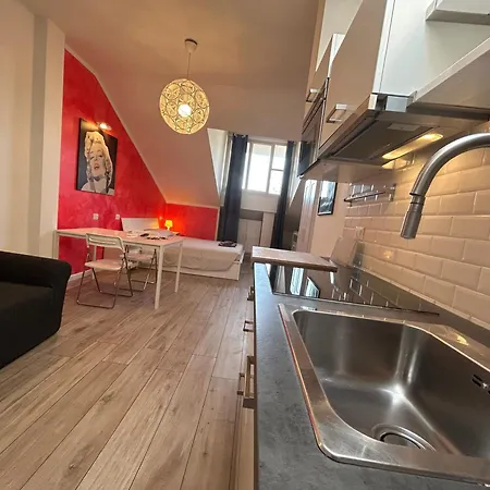 Apartment Mansarda Open Space Vicino Zona Isola Mailand